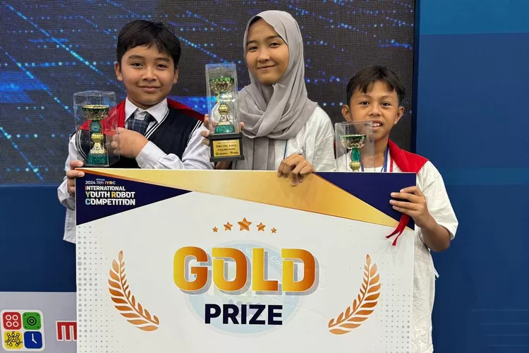 You are currently viewing Tim Robotik Auladi Islami School Raih Gold Prize International Youth Robotic Competition 2024
